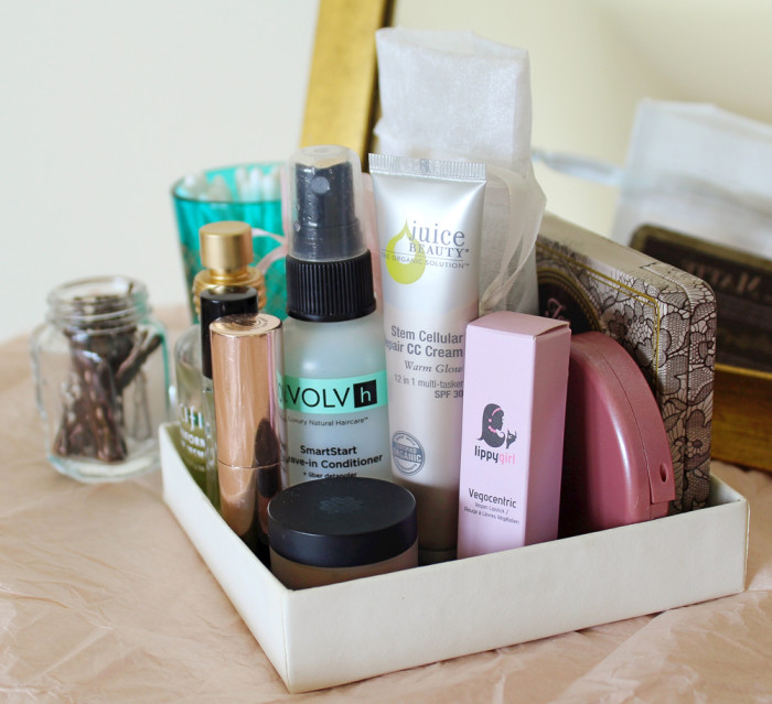 5 Ideas for Storing Makeup with Repurposed Goods | Peaceful Dumpling