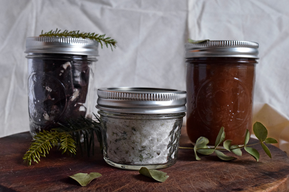 DIY Mason Jar Gifts that Everyone Can Do