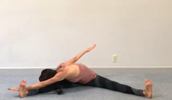 Get Dancer-Flexible With These 5 Mini Stretches That Loosen Tight ...