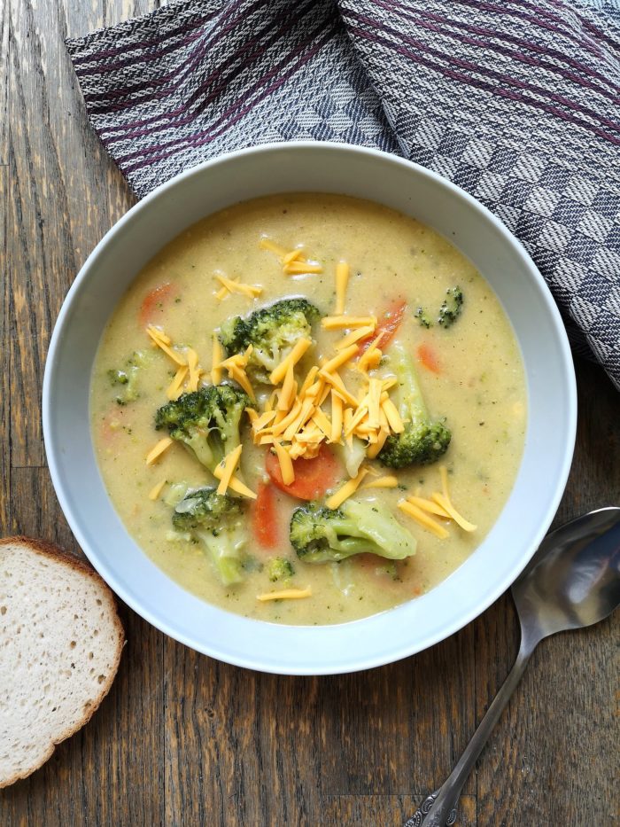 Vegan broccoli cheddar soup