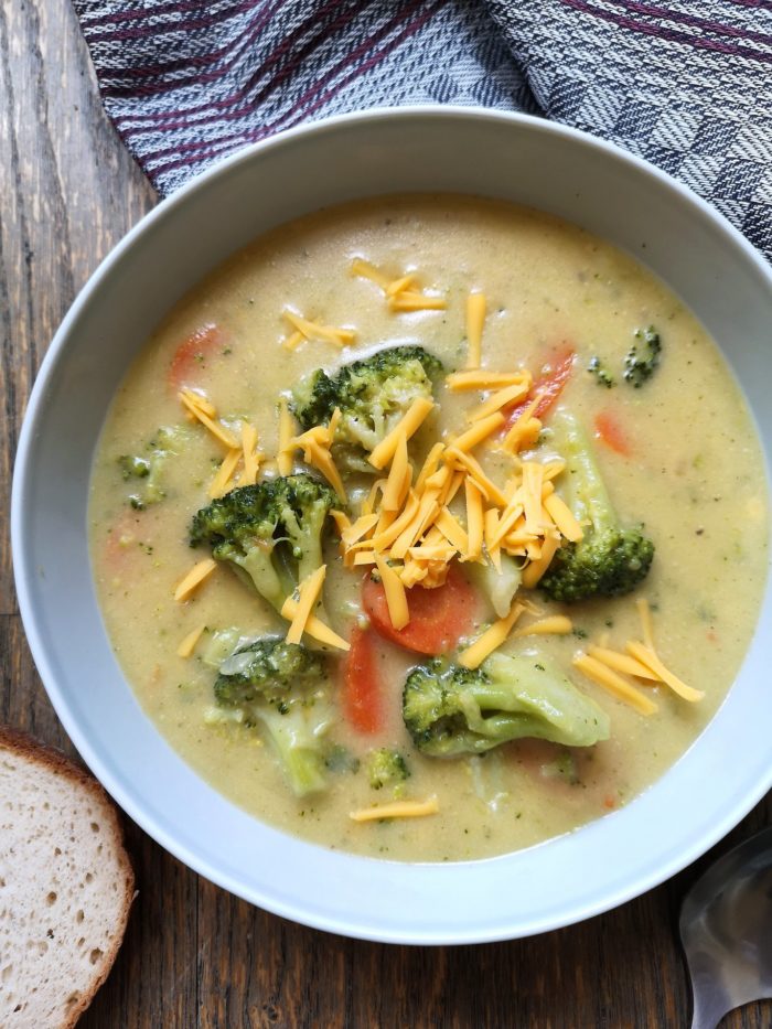 Vegan broccoli cheddar soup