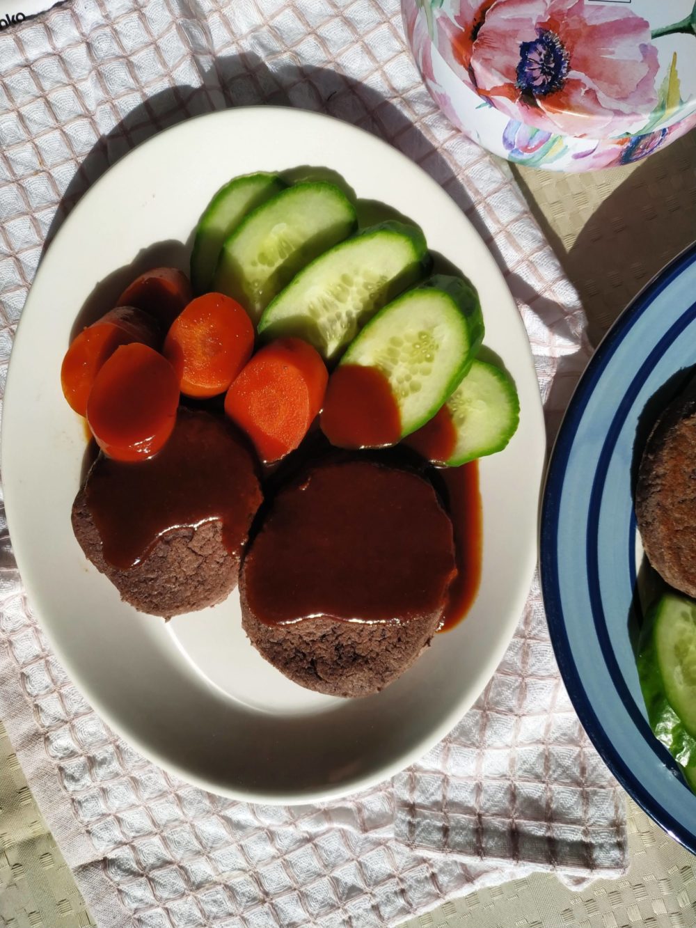 Vegan hamburger with barbecue sauce